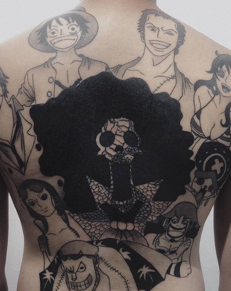 海贼王遮盖纹身图片_背部海贼王遮盖动漫纹身图案