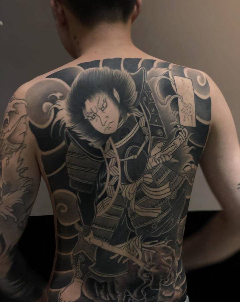 满背纹身图片_老传统纹身图案