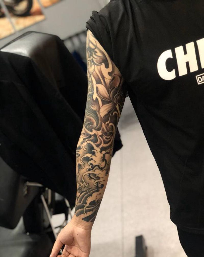 花臂纹身纹身图片_手臂新传统纹身图案