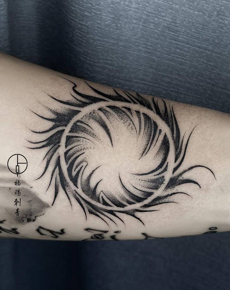 暗黑小圈圈纹身图片_手臂手部几何点刺纹身图案