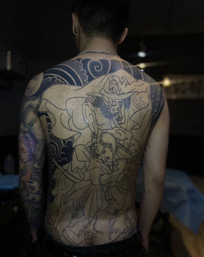 日式满背纹身图片_背部老传统纹身图案