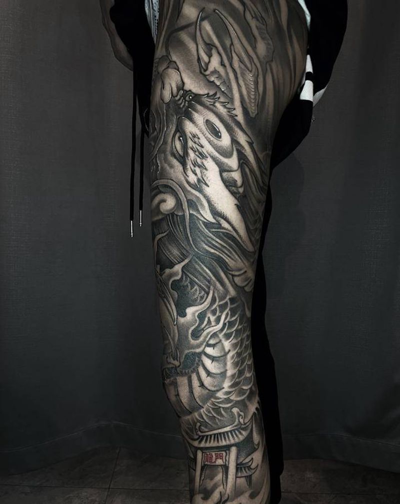 盘龙腿纹身图片_腿部脚部老传统新传统纹身图案