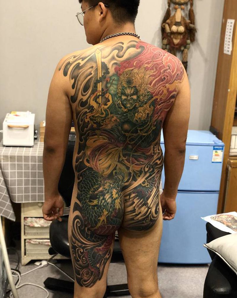 不动明王纹身纹身图片_背部新传统纹身图案