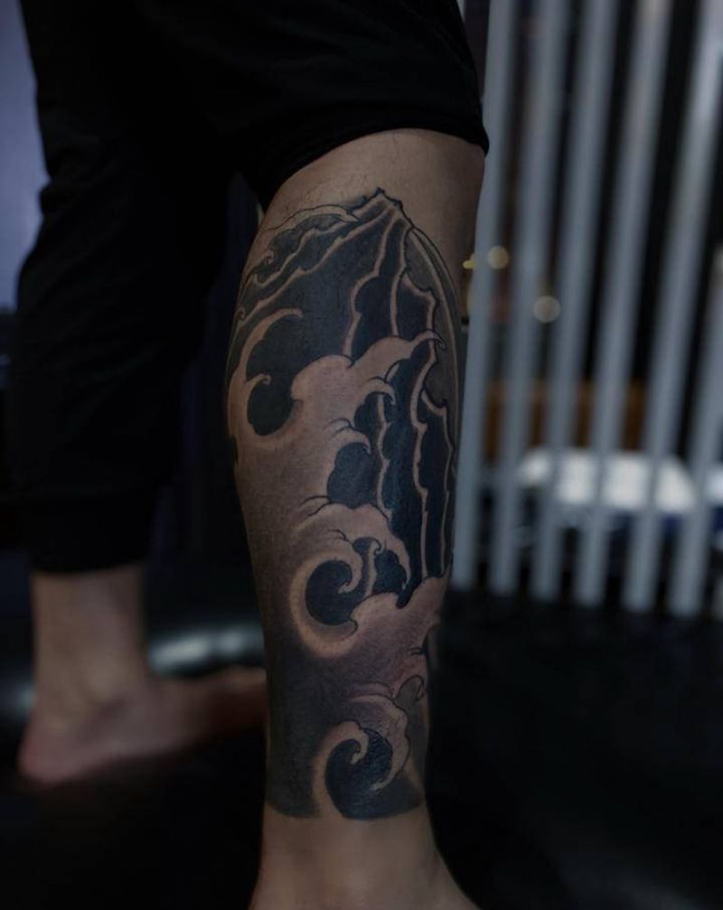 浪腿纹身图片_新传统老传统纹身图案