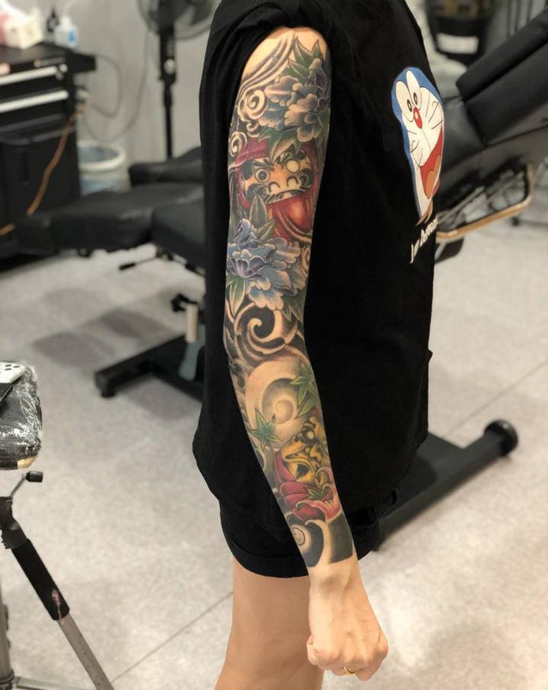 花臂纹身纹身图片_手臂新传统纹身图案