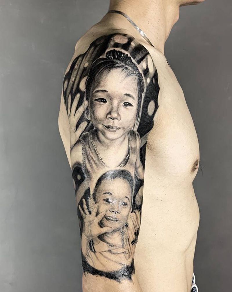 爱与家庭纹身图片_肩部手臂欧美写实图腾纹身图案