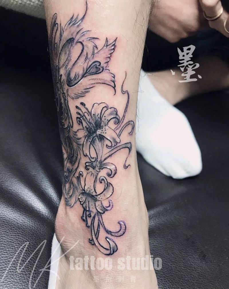 凤纹身图片_脚部纹身图案