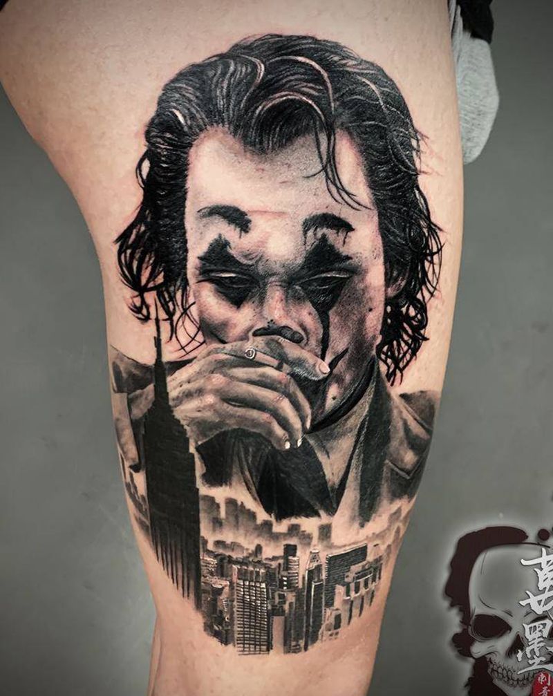 Joker 2019纹身图片_臀部腿部欧美写实几何纹身图案
