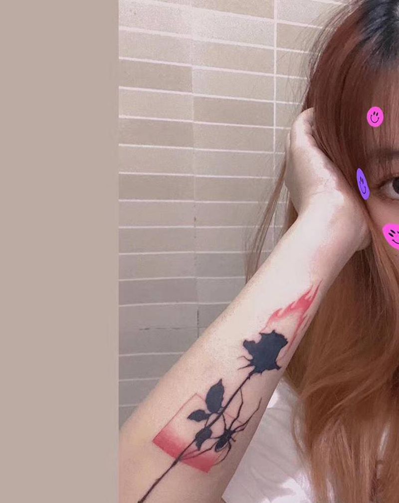 玫瑰纹身图片_手臂纹身图案