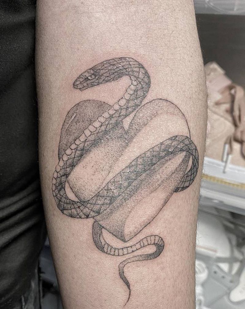 情侣作品纹身纹身图片_手臂手部新传统欧美写实纹身图案