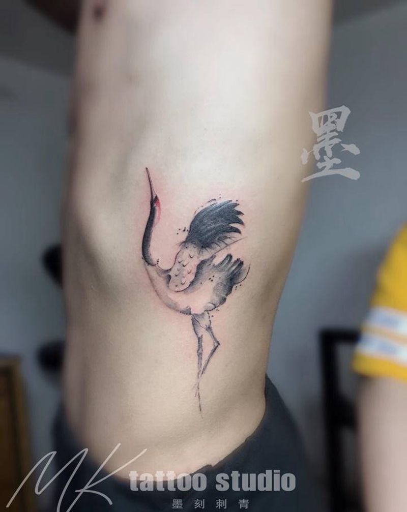 鹤鸣纹身图片_腰部纹身图案