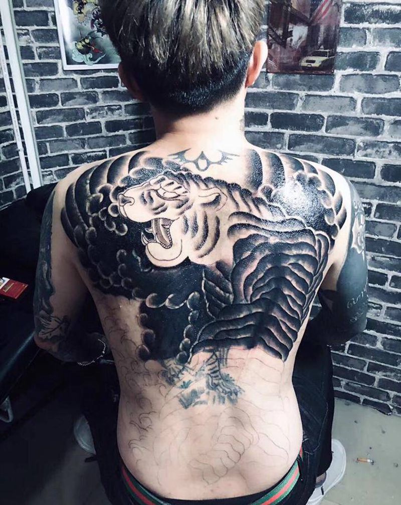 旧图覆盖纹身图片_老传统纹身图案