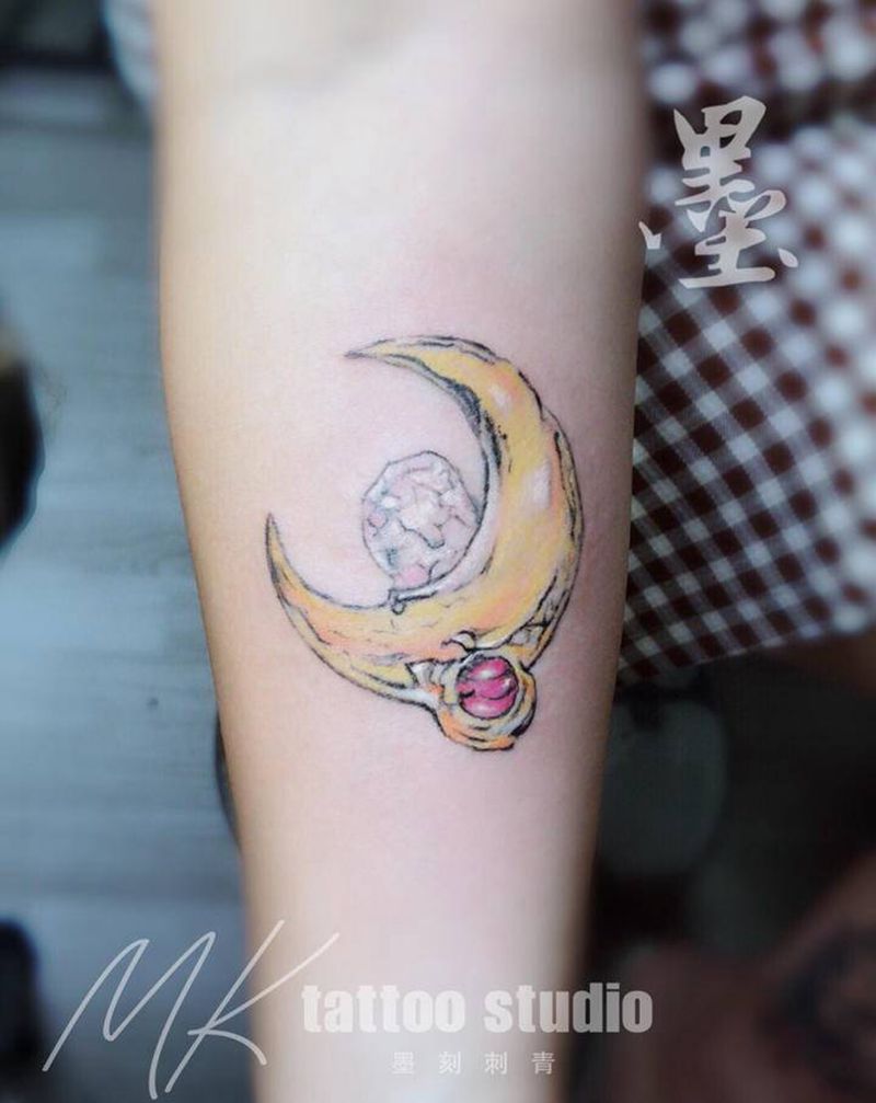 月亮美少女纹身图片_手部纹身图案