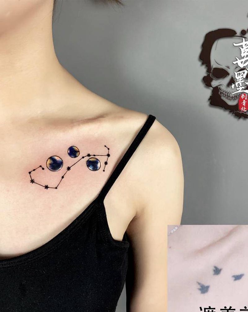 遮盖作品纹身图片_肩部胸部水彩几何纹身图案