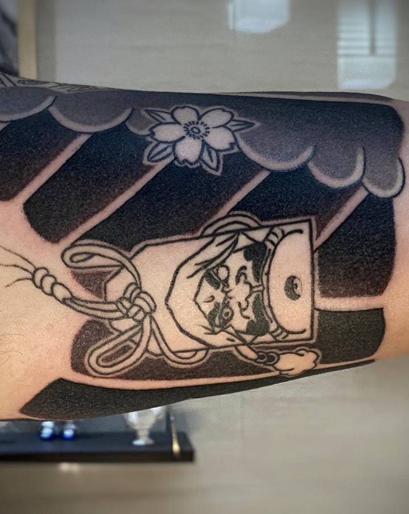 半钾雾面进度纹身图片_手臂手部老传统新传统纹身图案