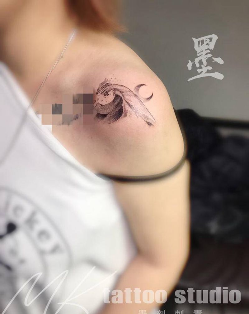 山海纹身图片_肩部纹身图案