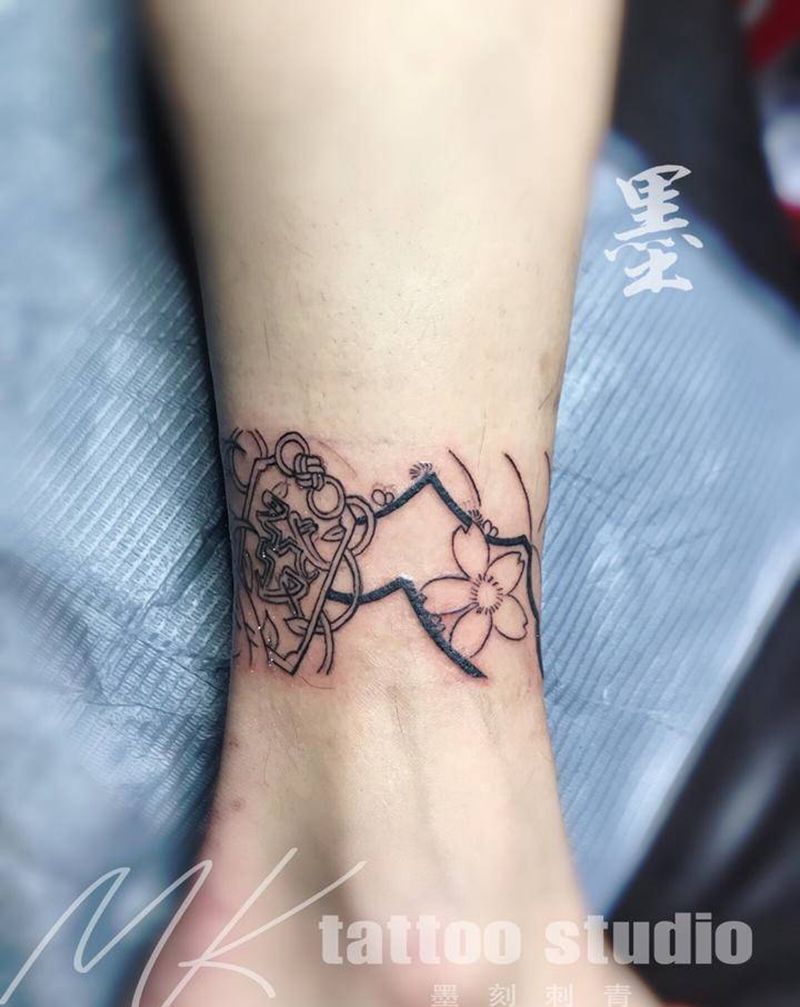 脚环纹身图片_腿部纹身图案