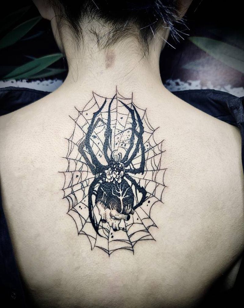蜘蛛纹身图片_背部点刺蜘蛛蛛网纹身图案