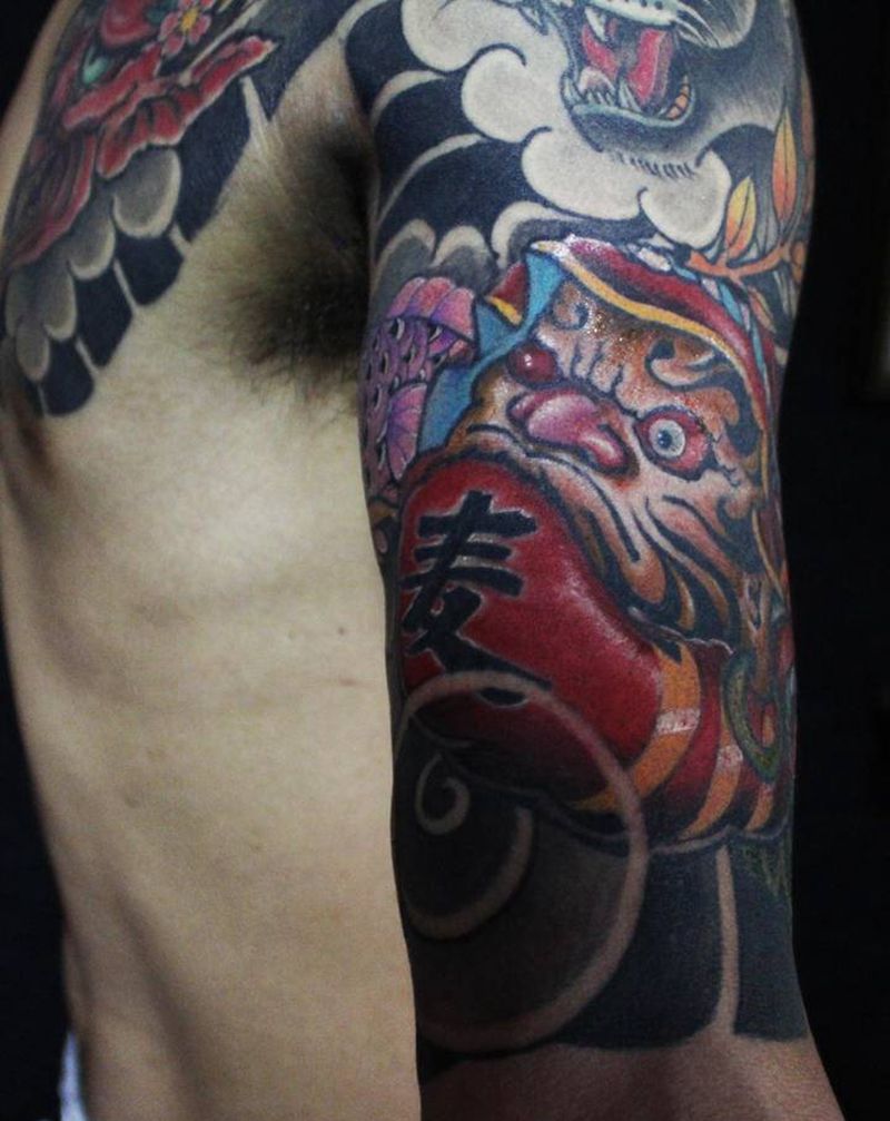 达摩蛋纹身图片_手部手臂老传统纹身图案