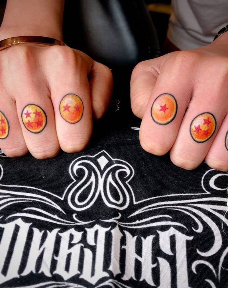 六龙珠纹身图片_手部纹身图案