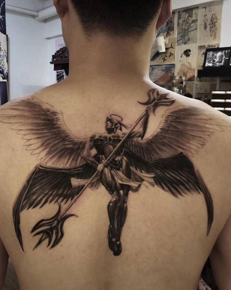 四翼天使纹身图片_背部欧美写实纹身图案