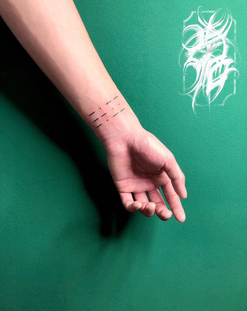 摩斯密码纹身图片_手部纹身图案