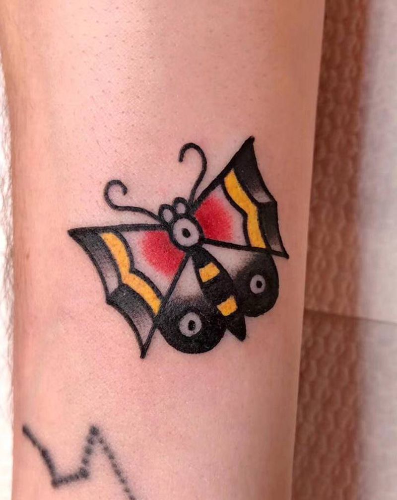 蝴蝶纹身图片_手臂Old School纹身图案