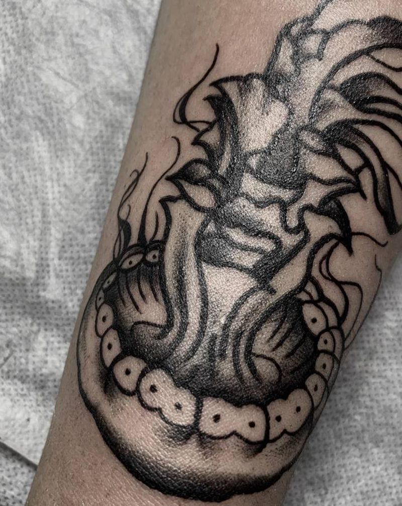 水母jellyfish纹身图片_手臂Old School水母纹身图案