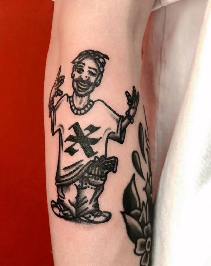 拟人卡通2pac纹身图片_手臂Old School纹身图案