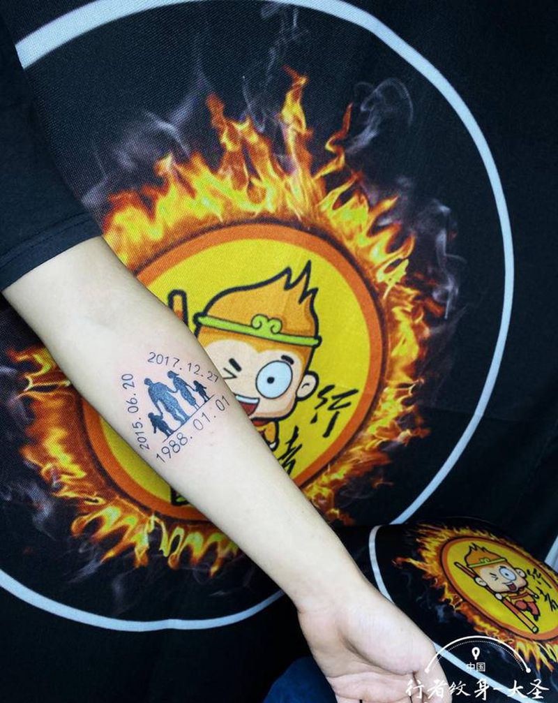 全家福纹身图片_手臂纹身图案