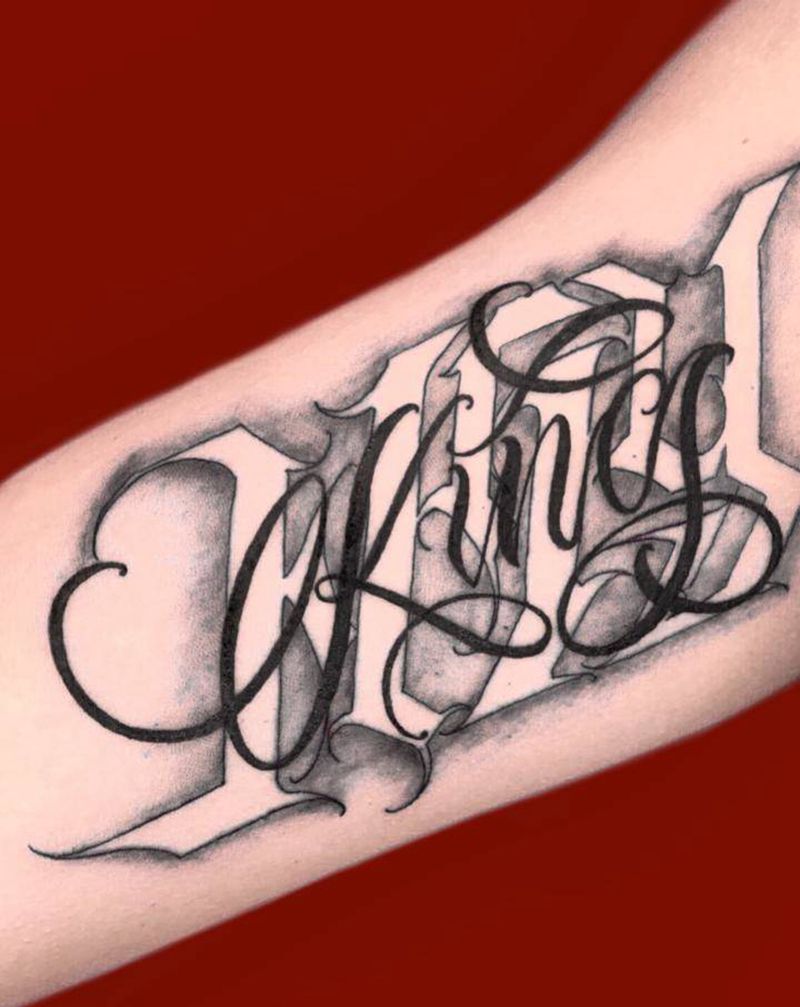 花体字纹身图片_手臂花体字纹身图案