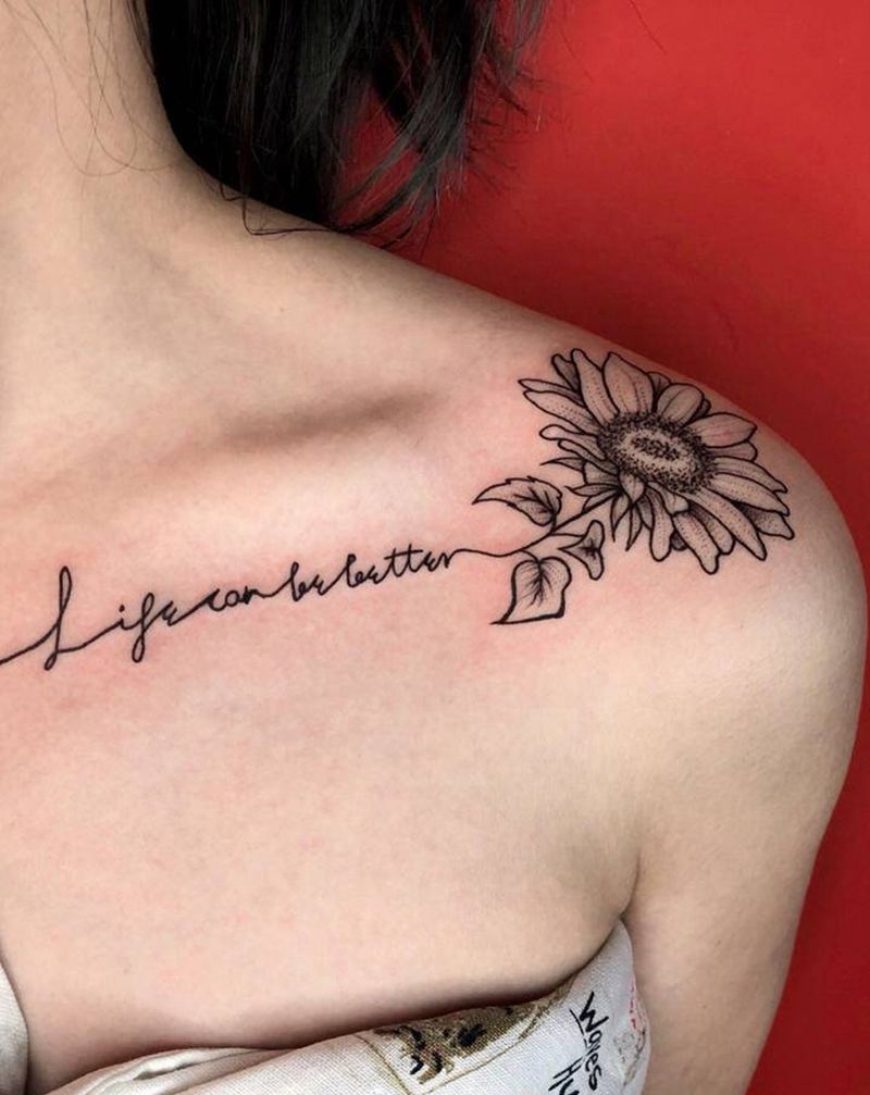 字花纹身图片_肩部花体字点刺纹身图案