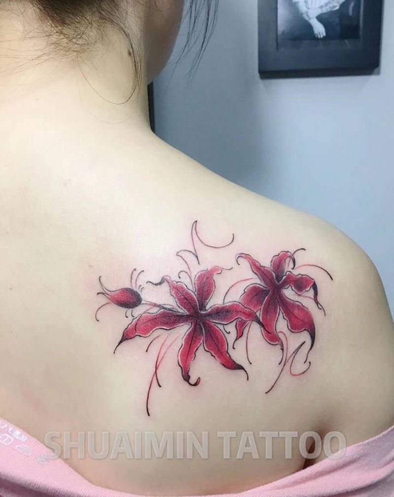 玫瑰花and彼岸花纹身图片_肩部背部欧美写实新传统纹身图案