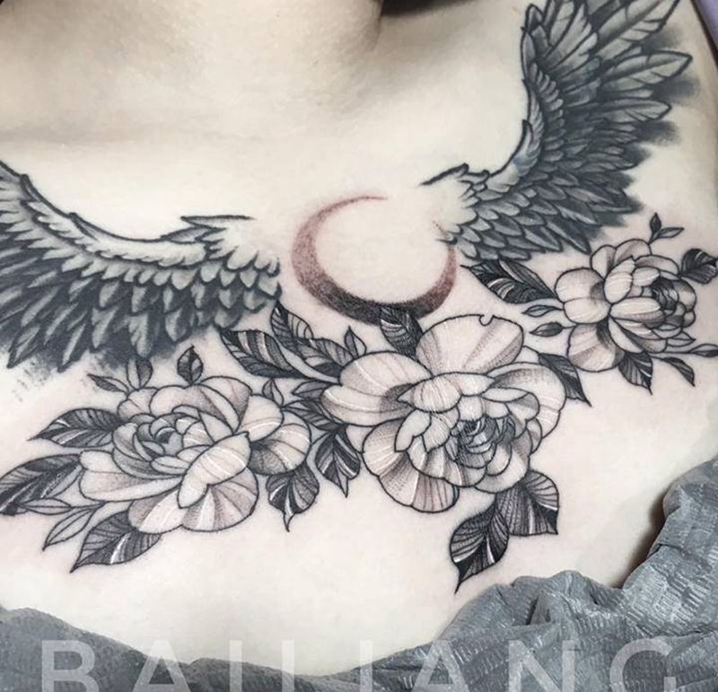 素花纹身图片_胸部点刺纹身图案