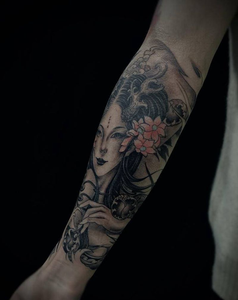 艺妓纹身图片_手臂新传统纹身图案