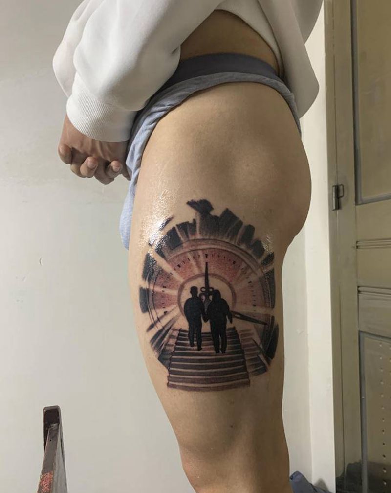 家庭题材纹身图片_腿部欧美写实纹身图案