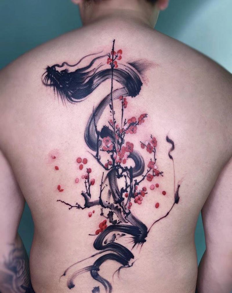 水墨 梅纹身图片_背部水彩水墨纹身图案