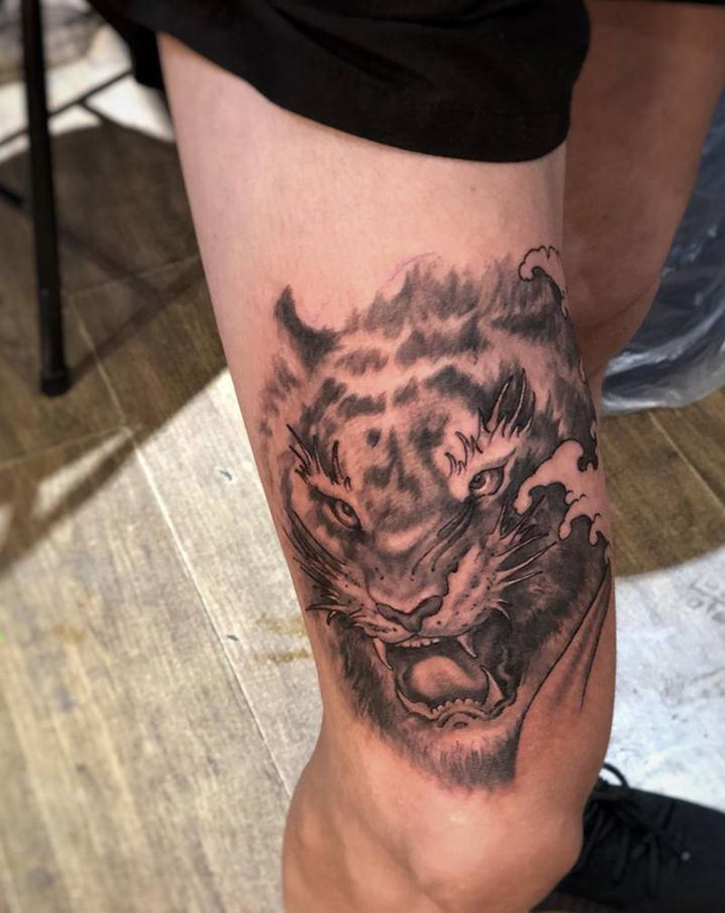 老虎 遮盖伤疤纹身图片_腿部欧美写实纹身图案
