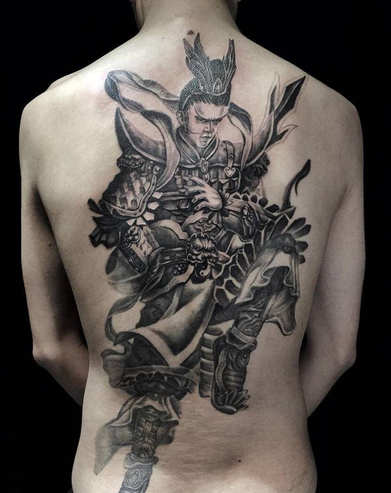 待续纹身图片_背部新传统纹身图案