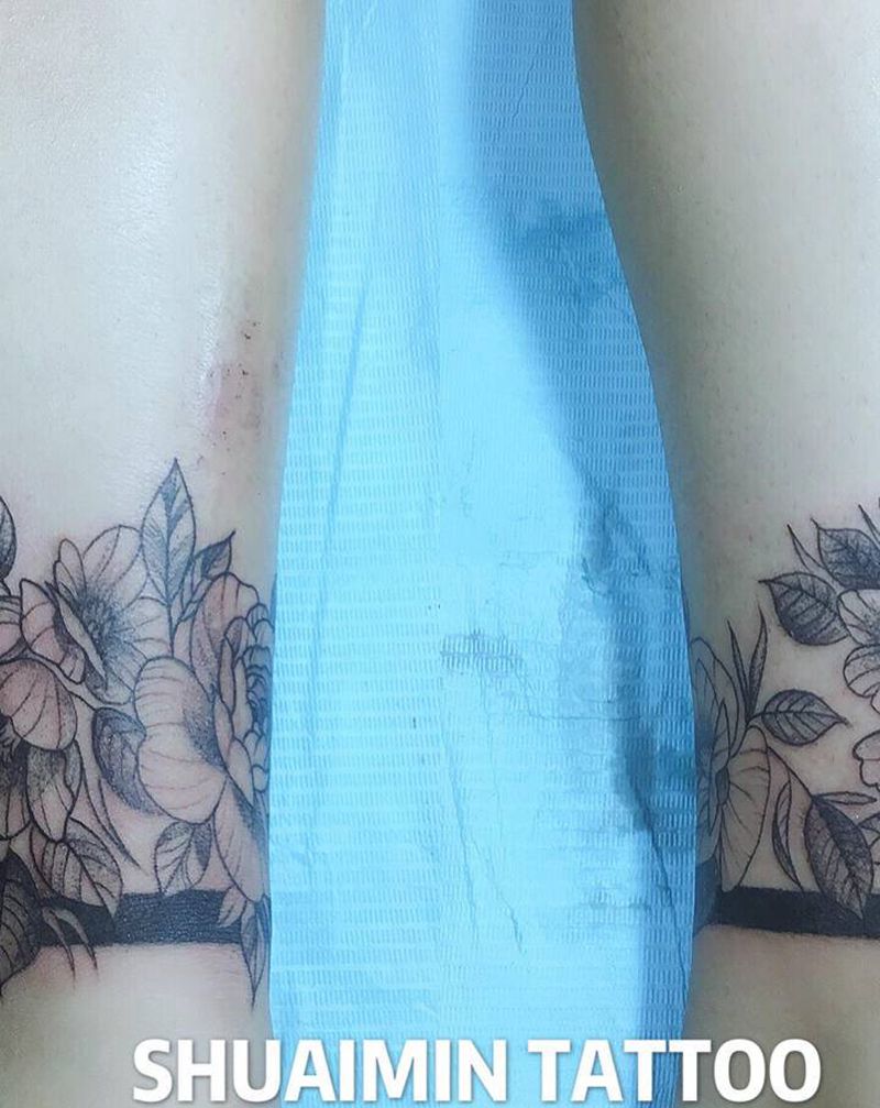 花纹身图片_脚部纹身图案