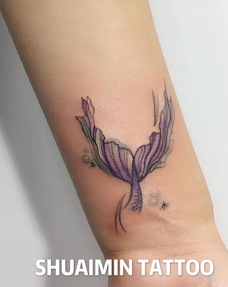 尾纹身图片_手部纹身图案