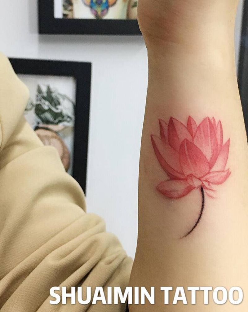 莲纹身图片_手臂纹身图案