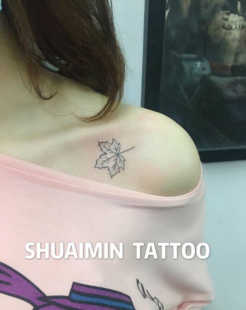 叶纹身图片_肩部纹身图案