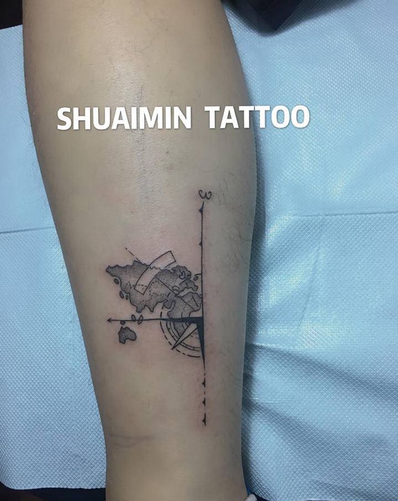 地球纹身图片_脚部纹身图案