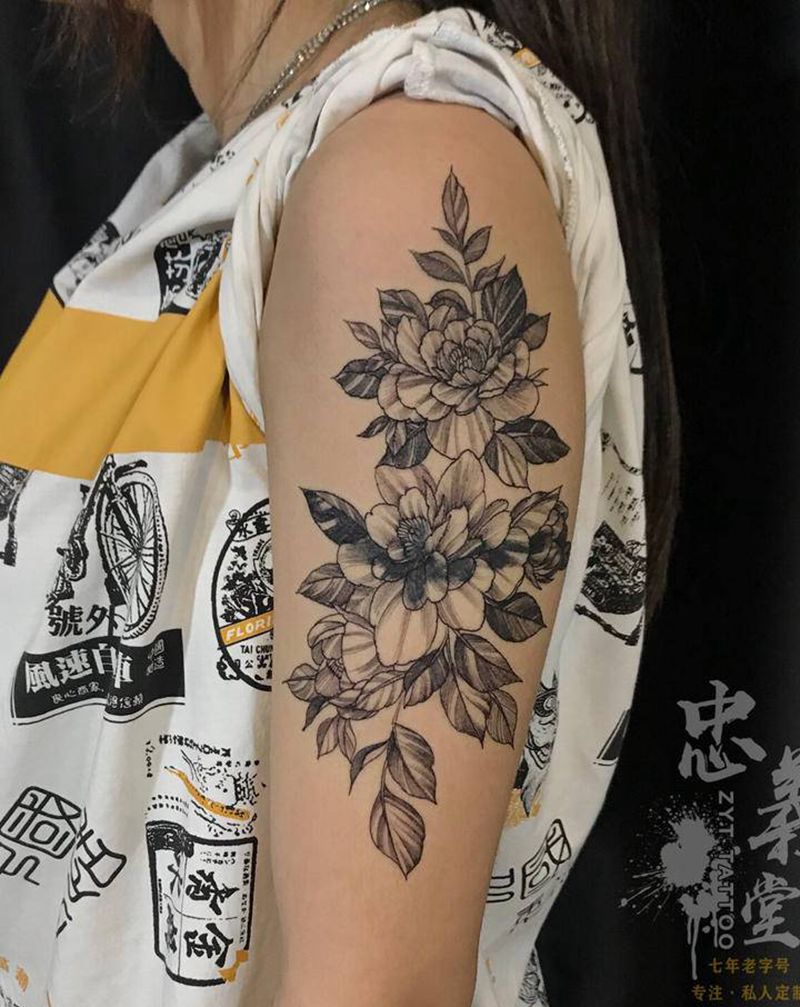 素花纹身图片_手部点刺纹身图案