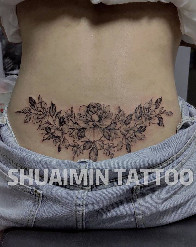 素花纹身图片_胸部腰部点刺欧美写实纹身图案