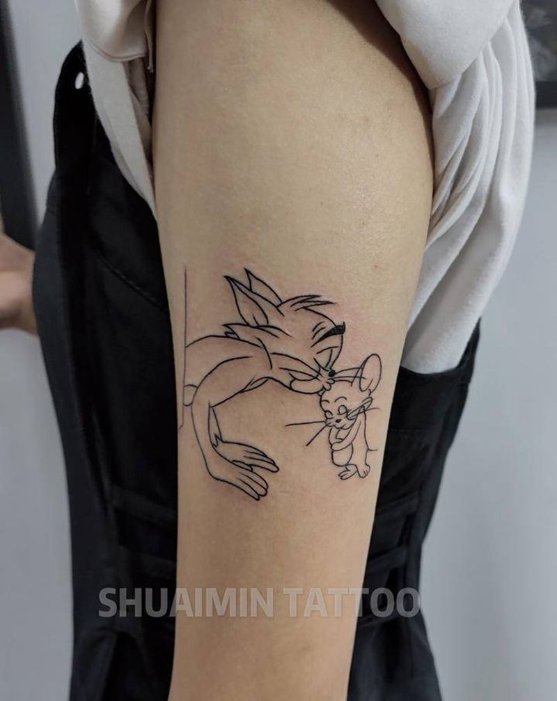 猫和老鼠纹身图片_手臂胸部新传统欧美写实纹身图案