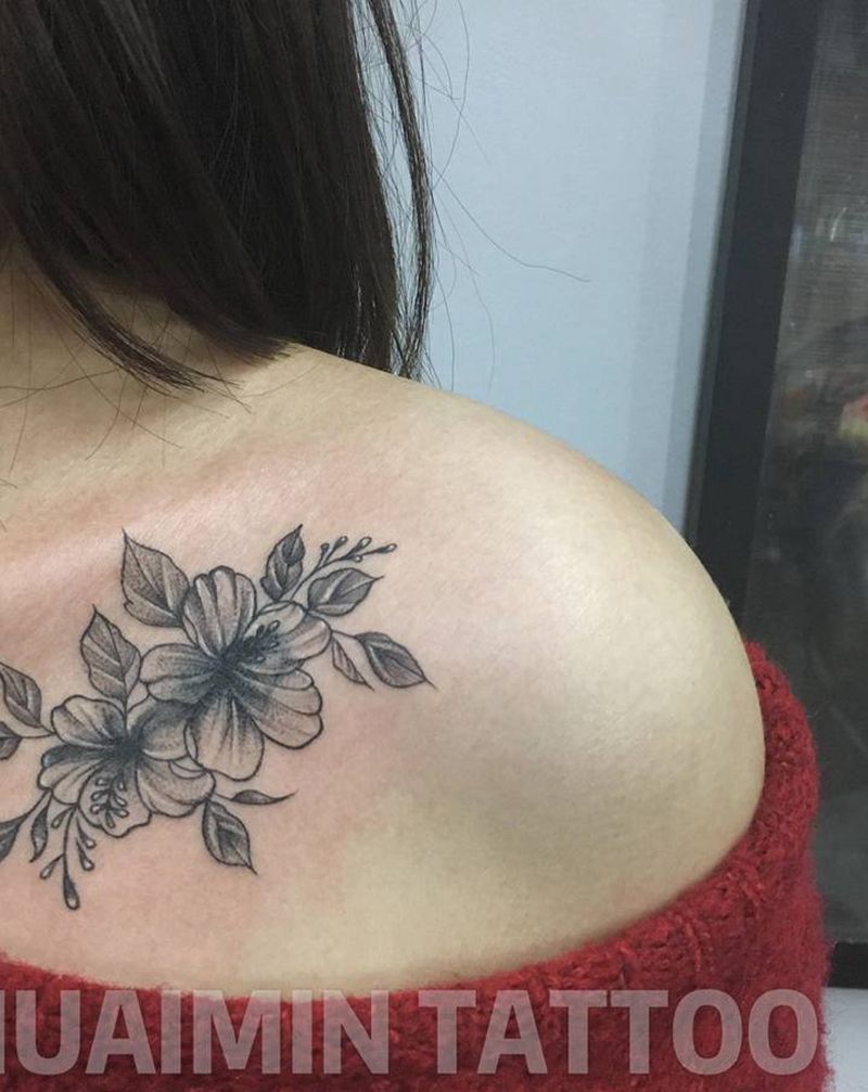 遮盖纹身图片_胸部手臂点刺欧美写实纹身图案