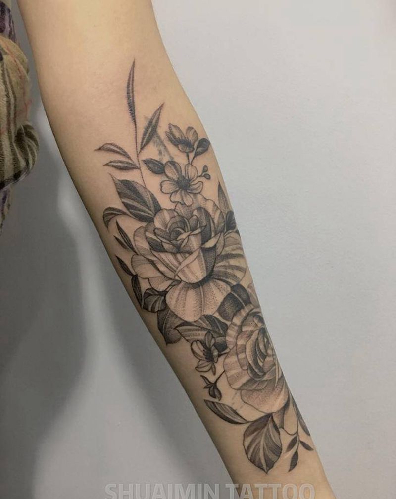 素花纹身图片_背部手臂点刺欧美写实纹身图案