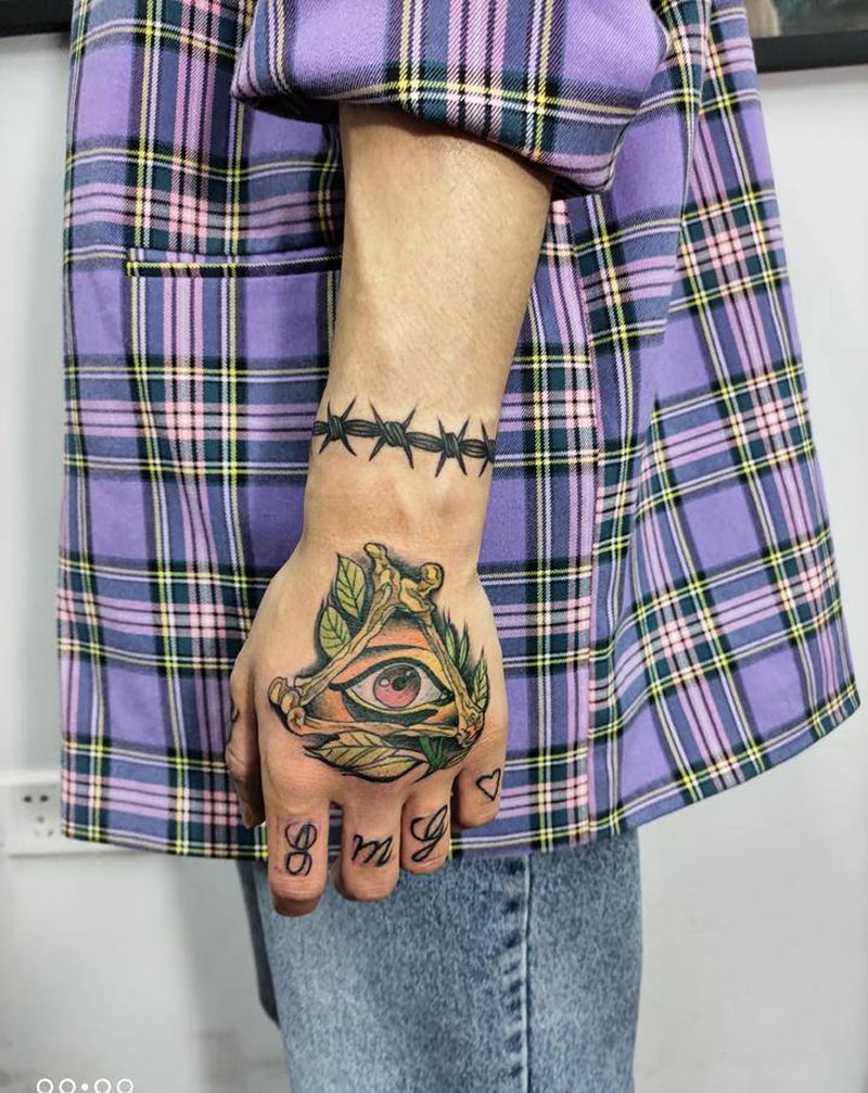 上帝之眼、荆棘纹身图片_手部手臂New School欧美写实纹身图案